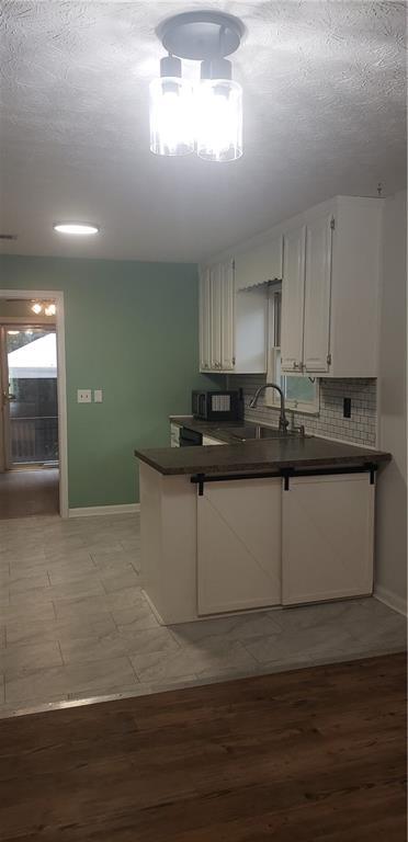 Foto del edificio - 1317 Hillside Ct