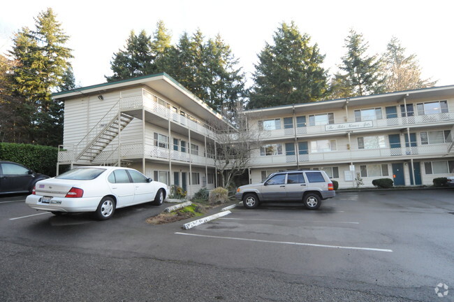 Building Photo - Alder Manor Apartments