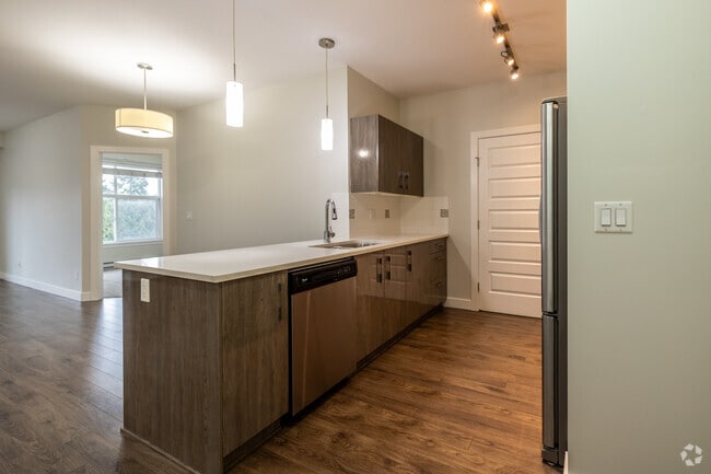 2BR, 2BA + Den — 1050SF - - 5477 200 Street
