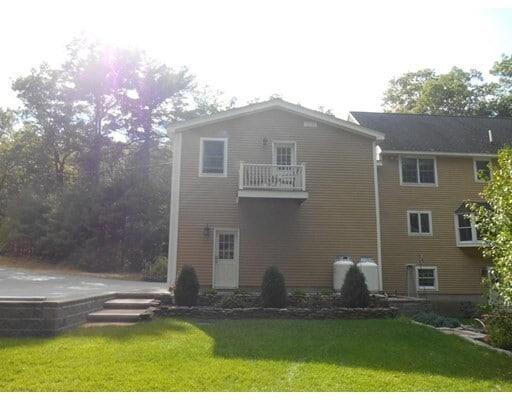 Building Photo - 431 Andover St