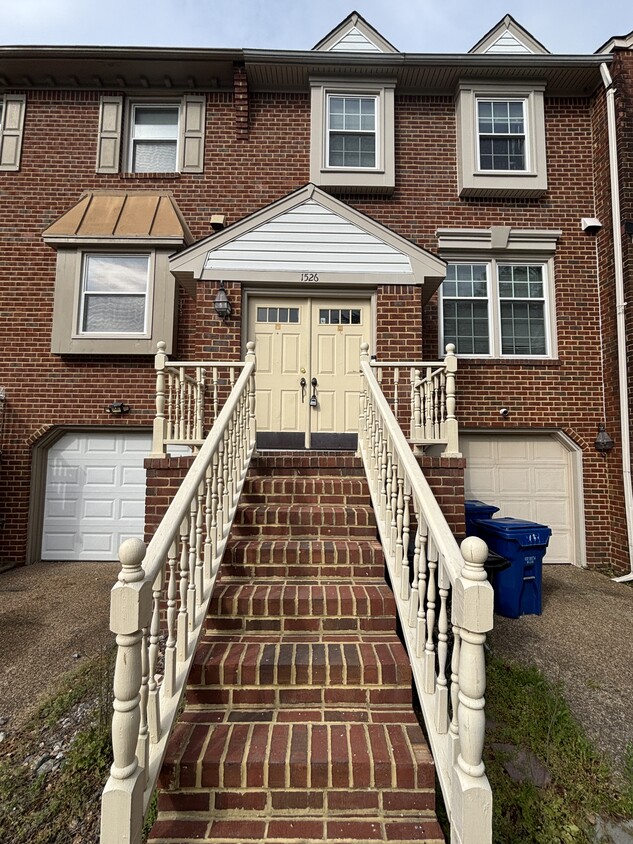 Foto principal - 1526 Brenland Cir