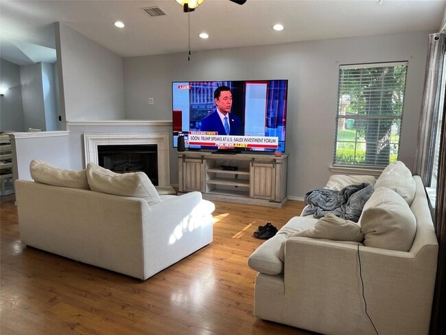 Building Photo - 604 Territory Cove