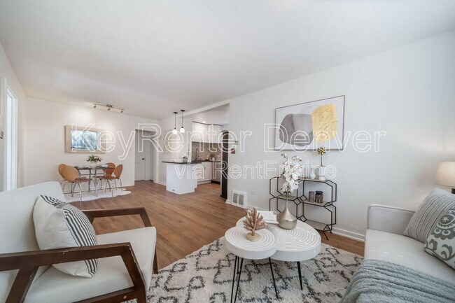 Foto del edificio - 7275 E 8th Ave