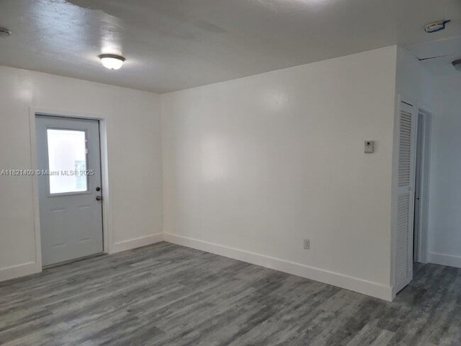 Building Photo - 2267 SW 15th St
