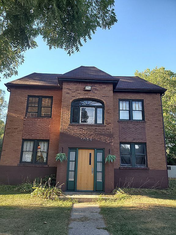 Building Photo - 1914 18th Ave