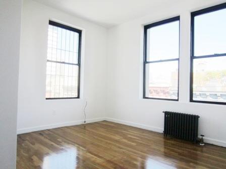 Primary Photo - 236 E 5th St