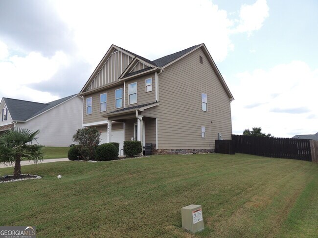 Building Photo - 325 McGiboney Ln