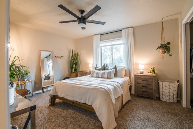 Foto del edificio - 631 Woodland Way