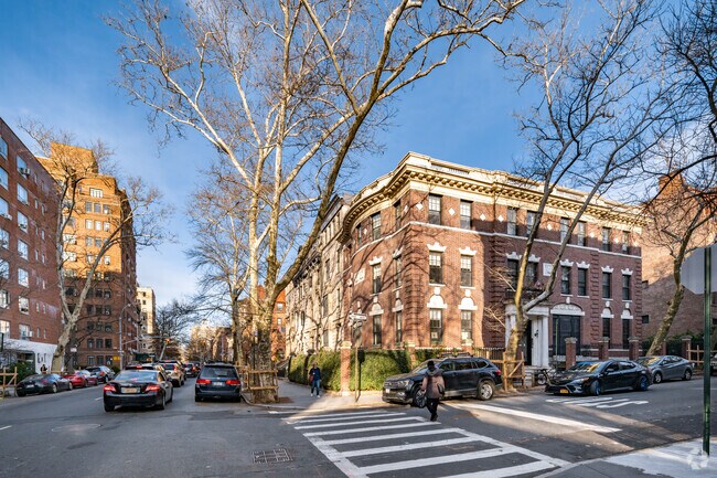 Foto del edificio - 1-9 Montgomery Pl