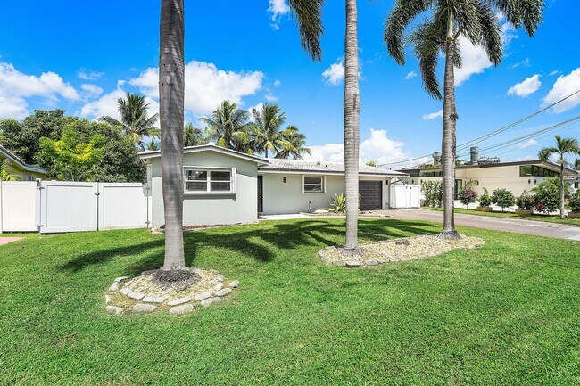 Building Photo - 4481 SW 37th Ave