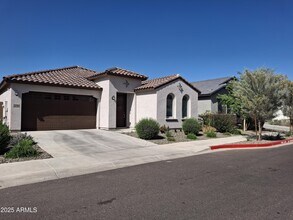Building Photo - 1536 W Corral Rd