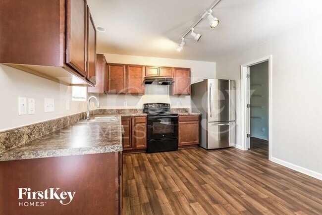 Building Photo - 108 Bedrock Ct