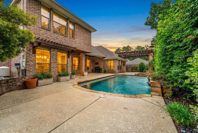 Foto del edificio - 28331 Hollow Springs Ln