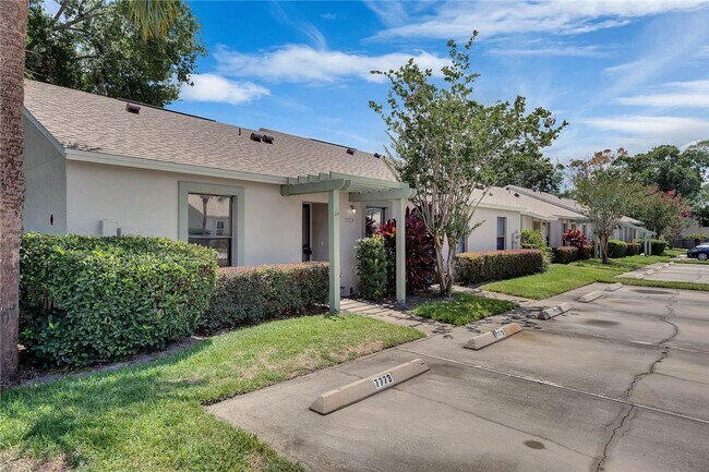 Building Photo - 7773 Country Pl