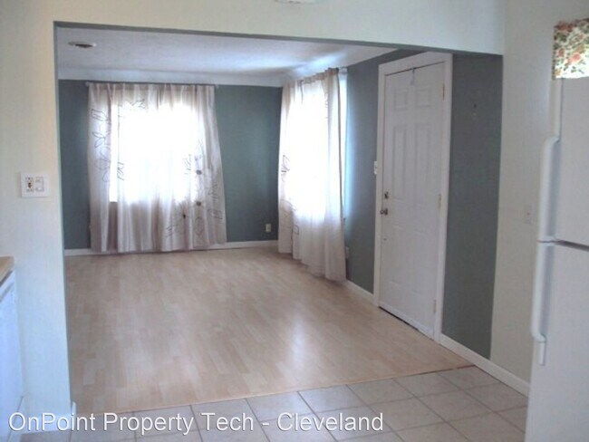 Foto del edificio - 2 br, 2 bath House - 4301 Kenmore Avenue