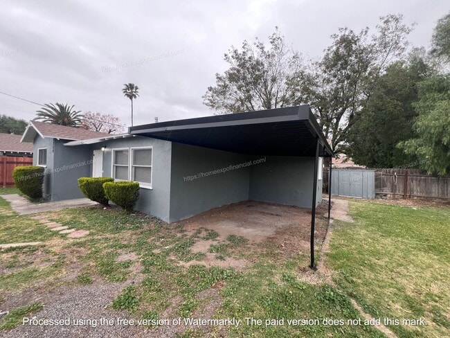 Building Photo - Nice Home For Rent with private yard