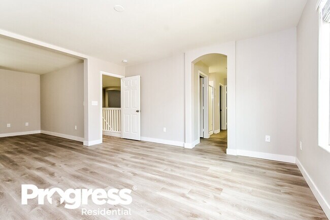 Foto del edificio - 5092 Groveland Ave