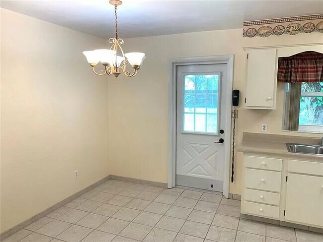 Foto del edificio - 2830 Northland Rd