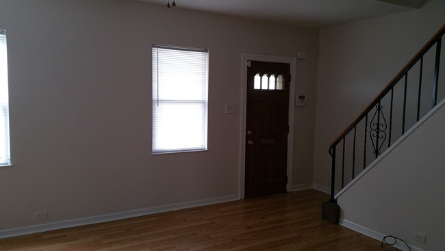 Building Photo - 2608 Cole St