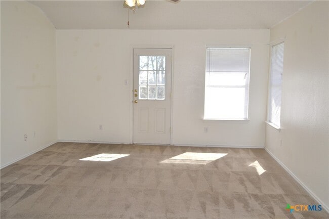 Building Photo - 2308 Tracey Ann Ln
