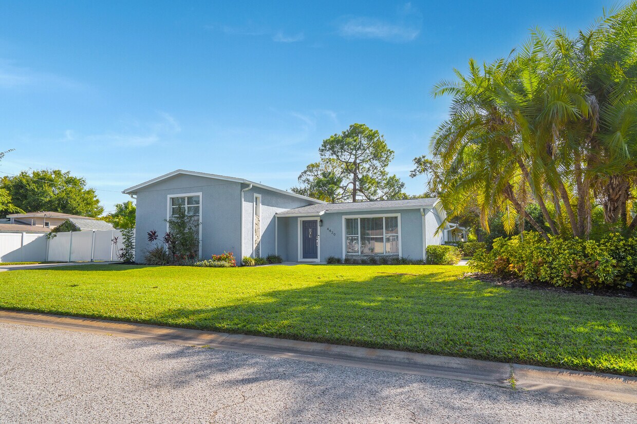 Photo - 4420 W Fair Oaks Ave (Tampa, FL)