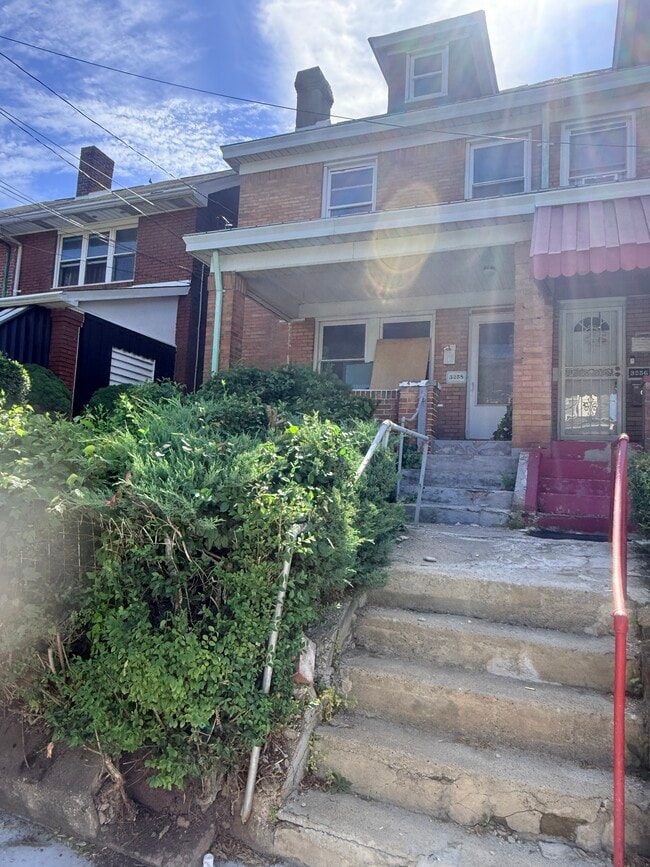 Building Photo - 3258 Dawson St