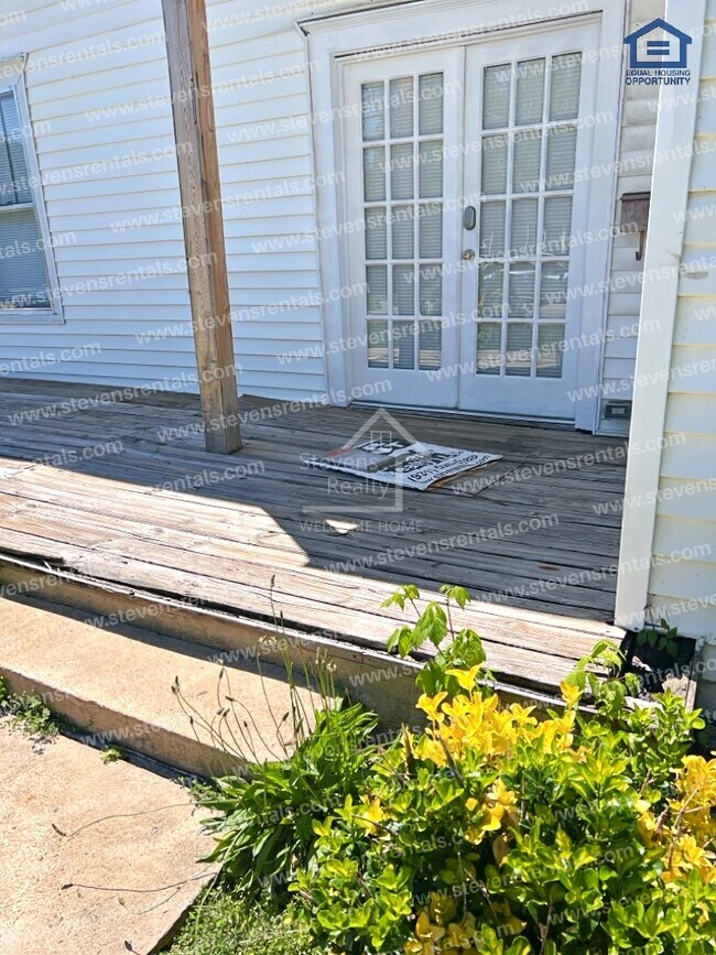 Foto del edificio - 111 N Main St