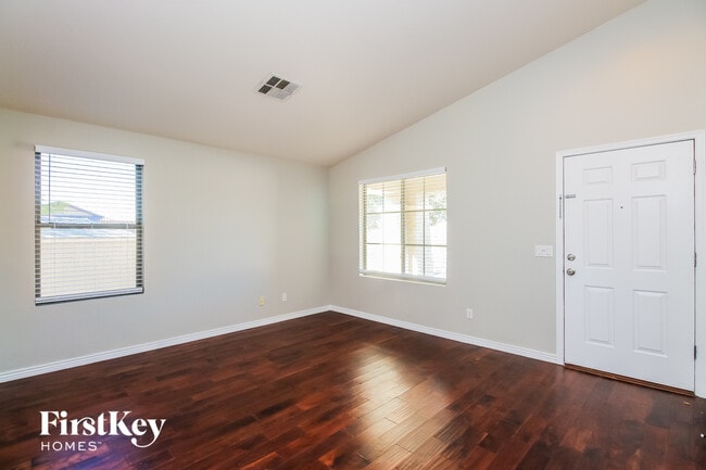 Foto del edificio - 2693 W Gold Mine Way