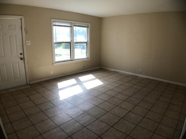 Building Photo - 2613 Fig St