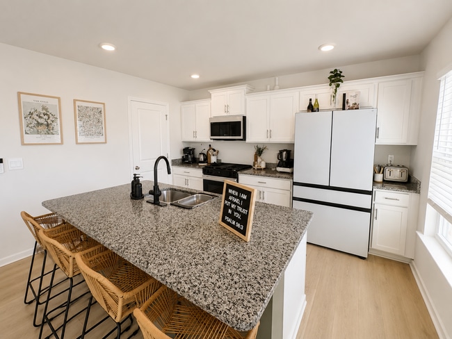 Building Photo - Welcome to 121 Roofcroft Lane – Spacious Living with Modern Style!