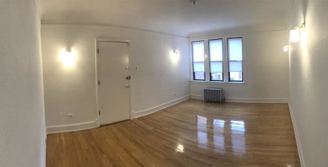 Foto del edificio - 1533 W 83rd St