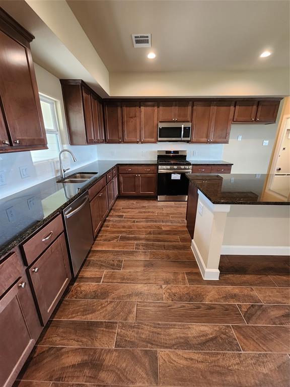 Foto del edificio - 1437 La Delle St