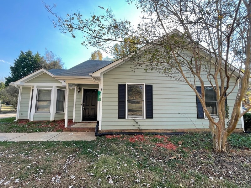 2201 Indian Cross Trail, Matthews, NC 28104 House Rental in Matthews