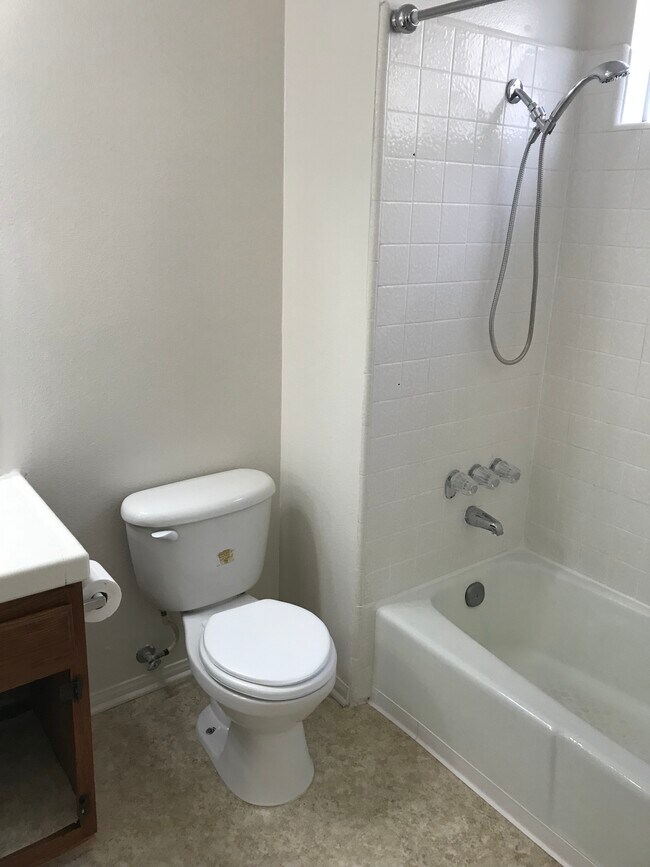 Master Bathroom - 583 W 17th St