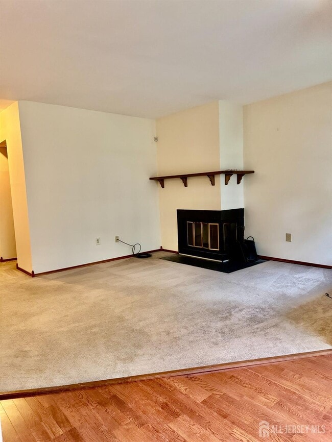 Foto del edificio - 7381 Elm Ct