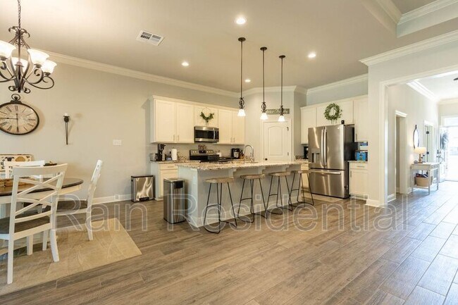 Building Photo - 11829 Smokey Ct