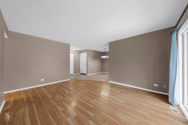 Foto del edificio - 1159 Middlebury Ln
