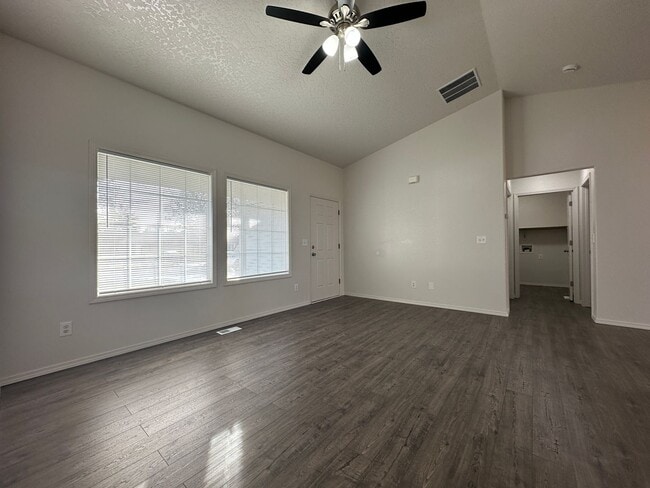 Building Photo - Terrace Duplex