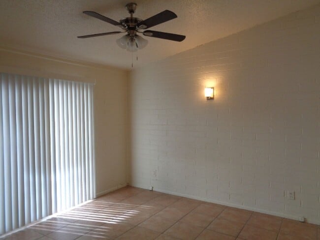 Foto del edificio - #2007-Camwood Group LLC