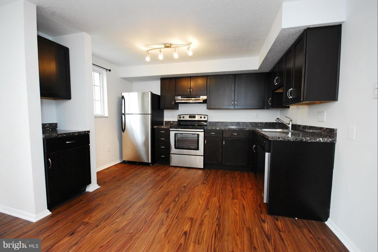 Foto principal - 5312 Avalon Pl