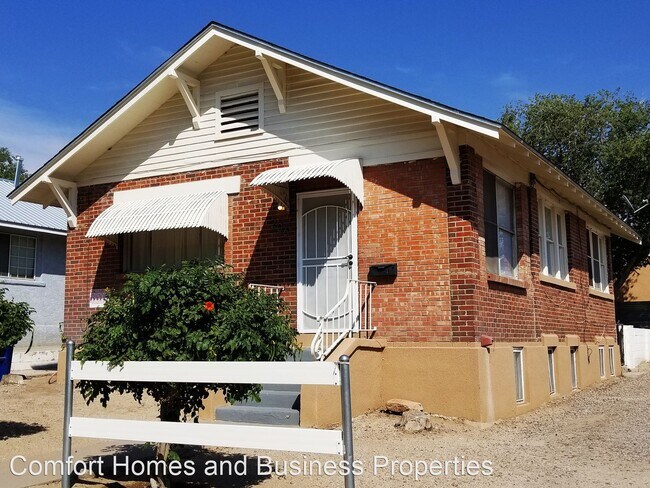 Building Photo - 4 br, 2 bath House - 206 Sycamore St NE