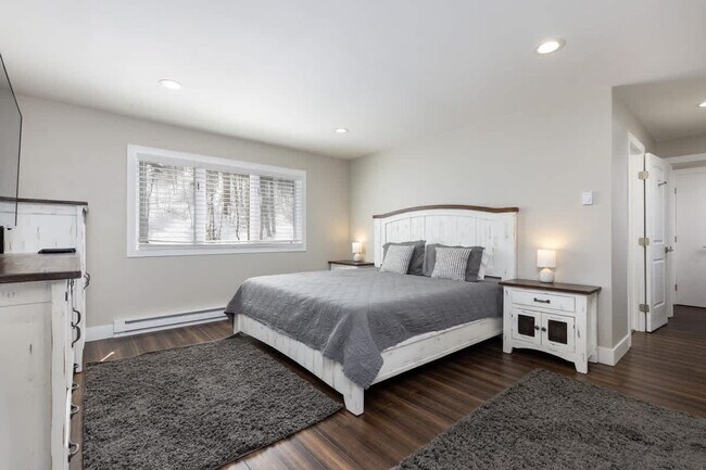 Foto del edificio - 290 Broken Lance Dr