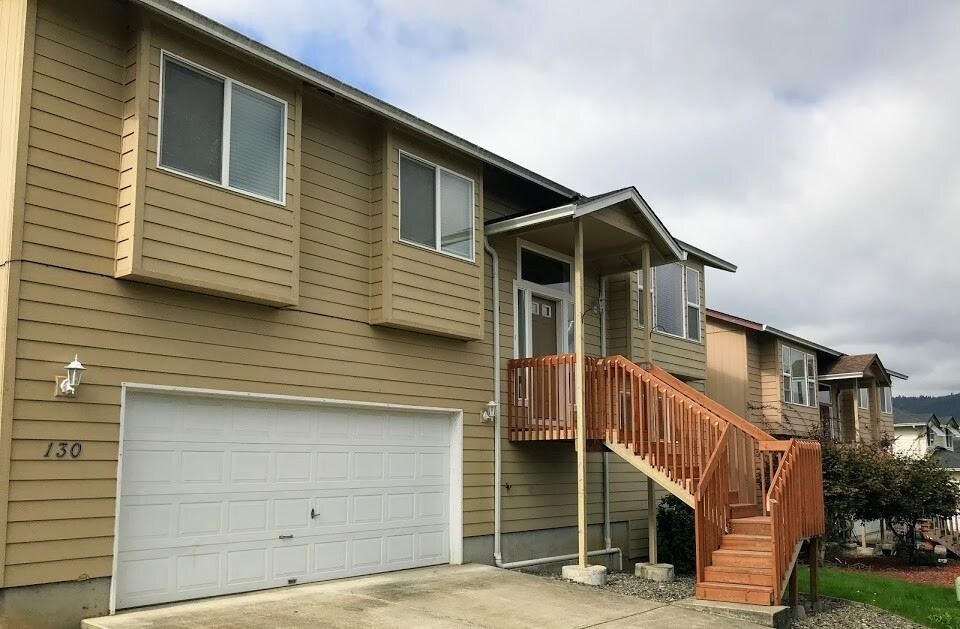 Primary Photo - 3 br, 3 bath House - 130 SE Lebleu Ln