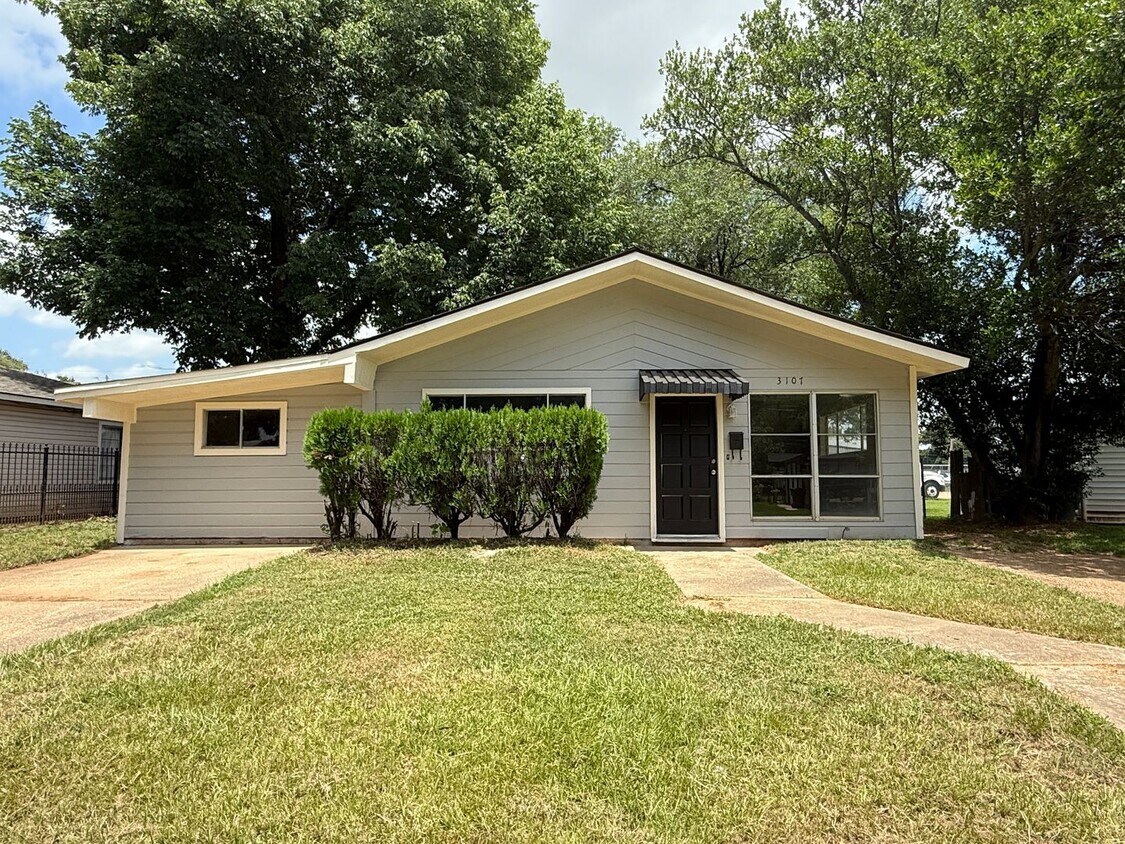Foto principal - 3107 Stafford St