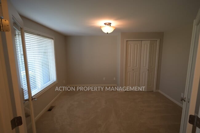 Building Photo - 3 bed 2 bath in Jennies Meadow, Sequim