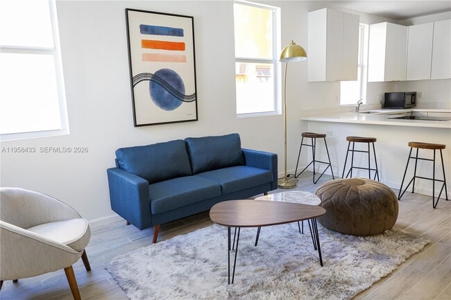 Building Photo - 1221 NW 45th St