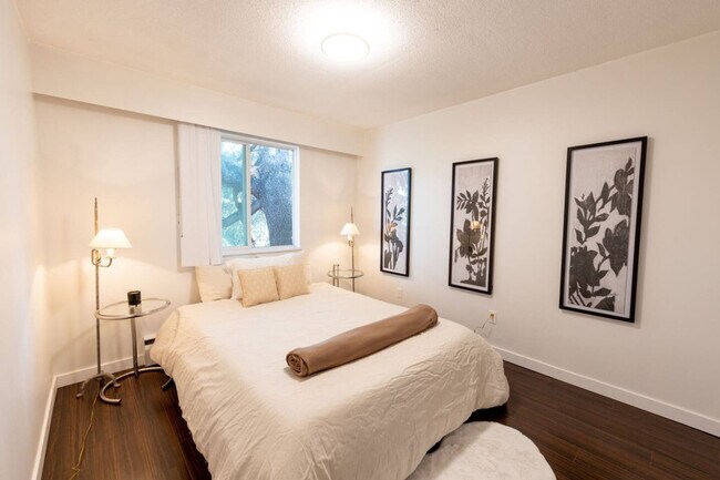 Photo du bâtiment - 55 E 12th Ave