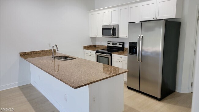 Foto del edificio - 608 SE 13th Terrace