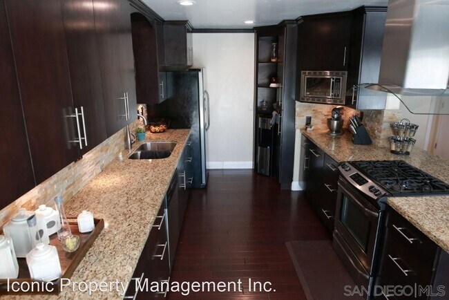 Building Photo - 3 br, 2.5 bath House - 1223 Maryland Dr