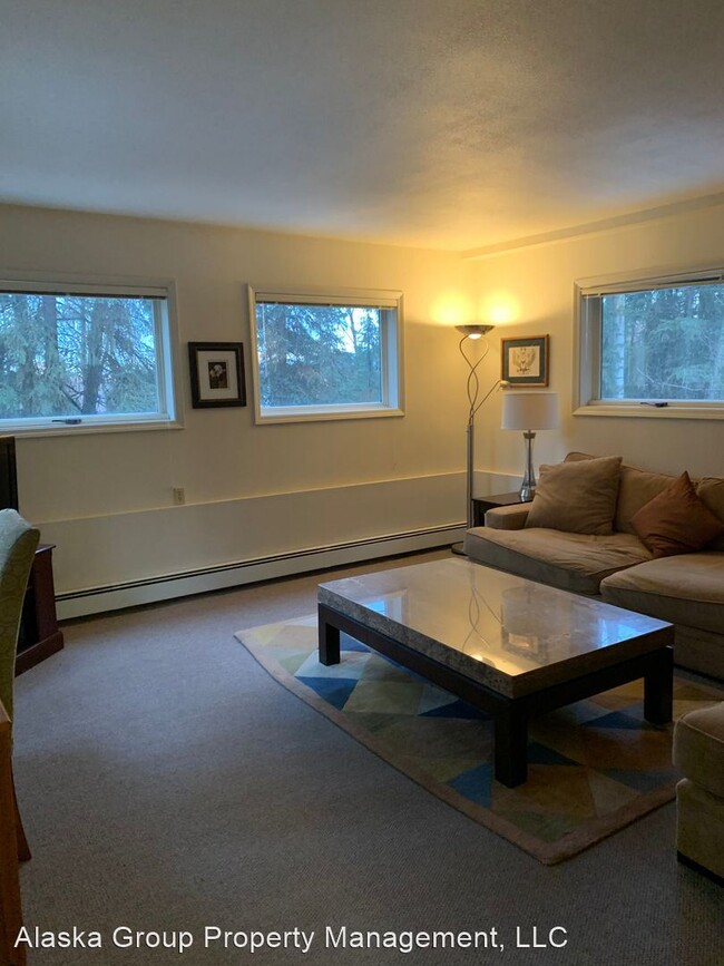 Building Photo - 1 br, 1.5 bath House - 2100 Northstar
